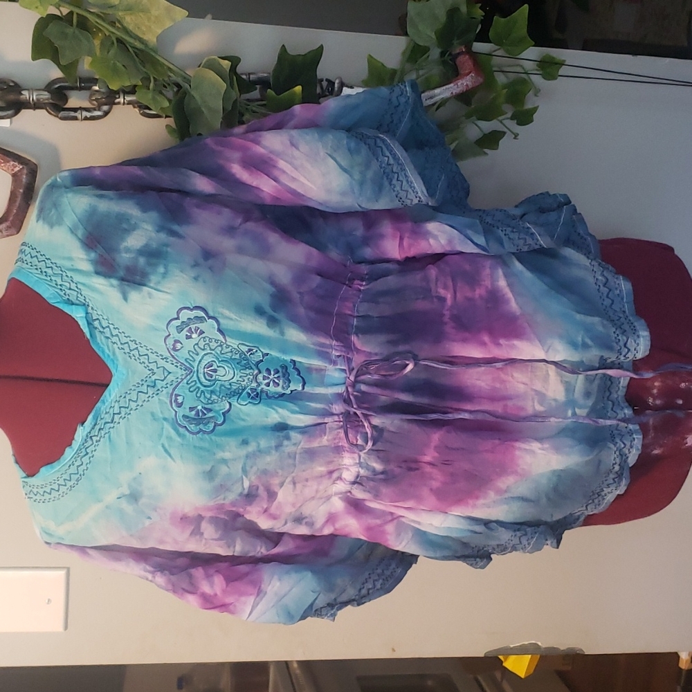 Tie dye charming charlie top